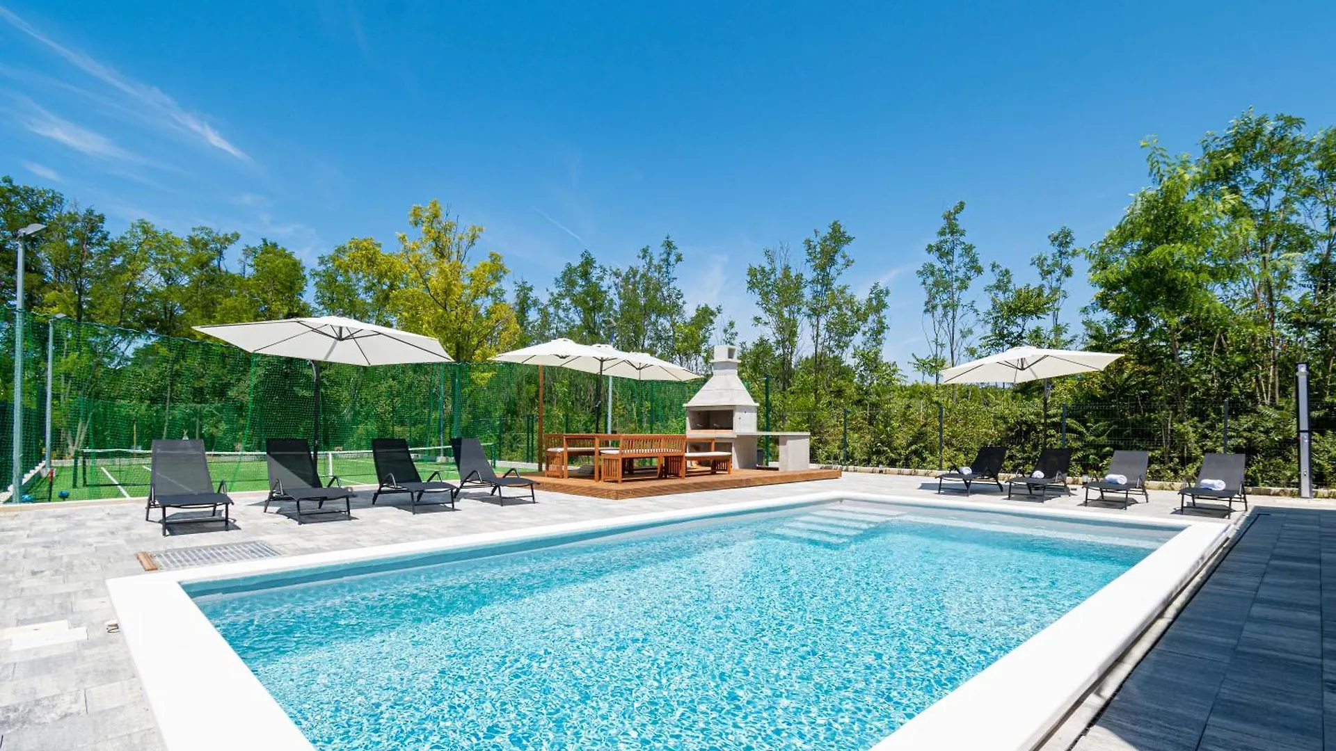 New Luxury Villa Noel With Tennis Court 프리블라카
